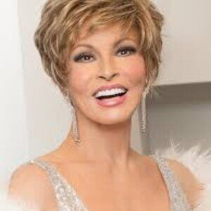 NWT Raquel Welch Signature Collection Wig